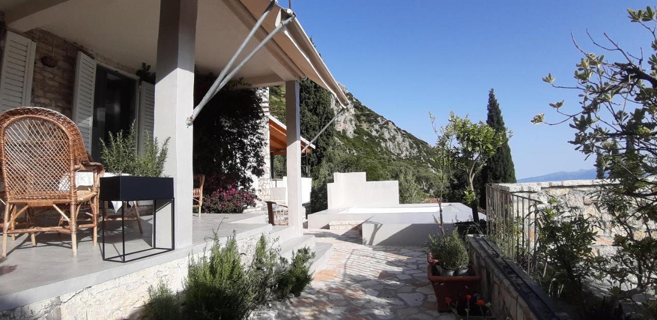 Les Villas De Qeparo Exterior photo
