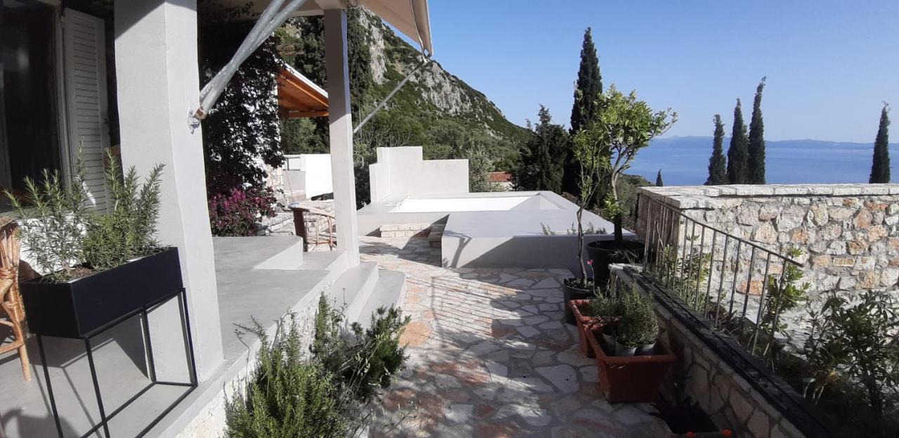 Les Villas De Qeparo Exterior photo