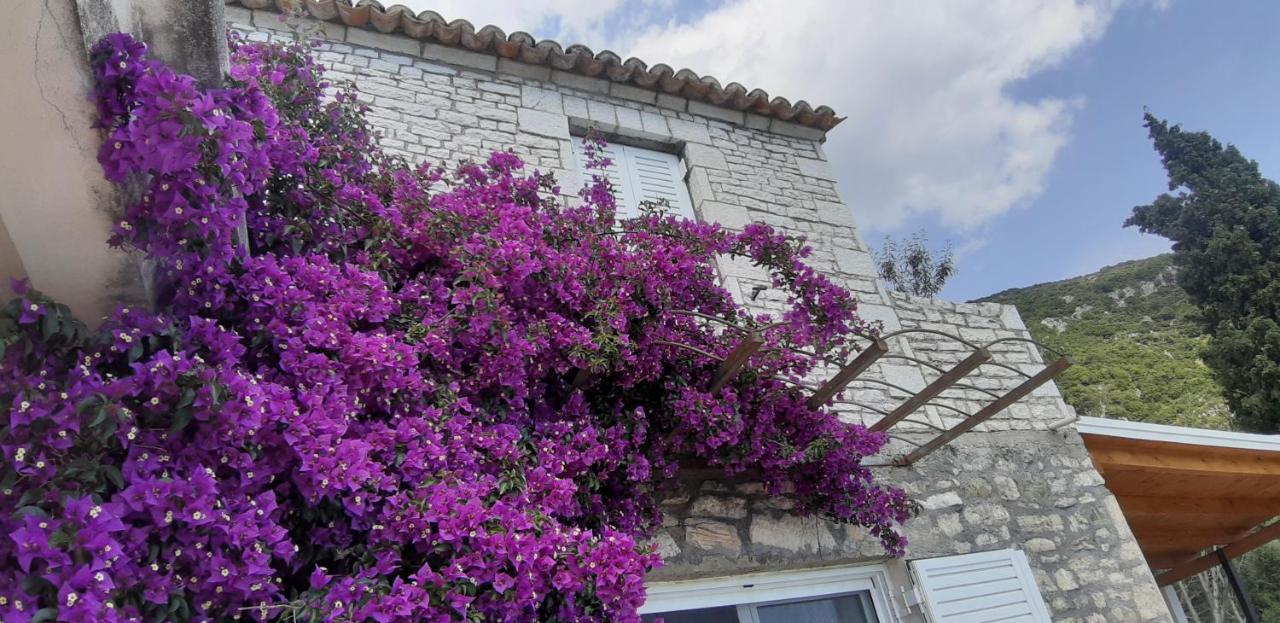 Les Villas De Qeparo Exterior photo