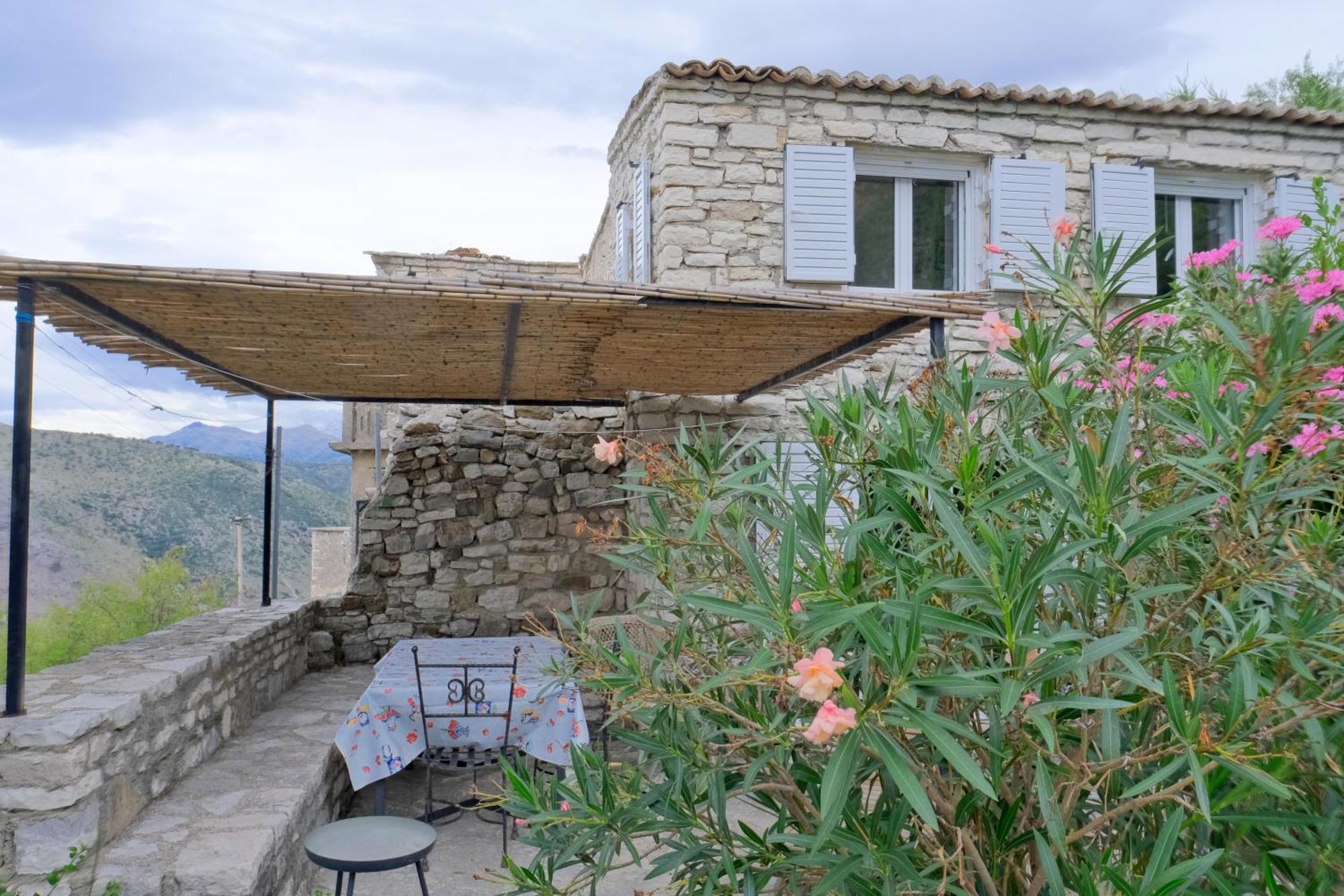 Les Villas De Qeparo Exterior photo